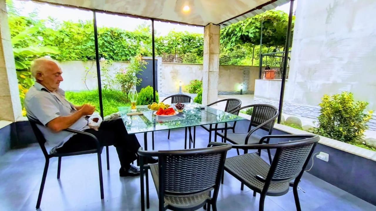 Nita Apartment Kobuleti ภายนอก รูปภาพ