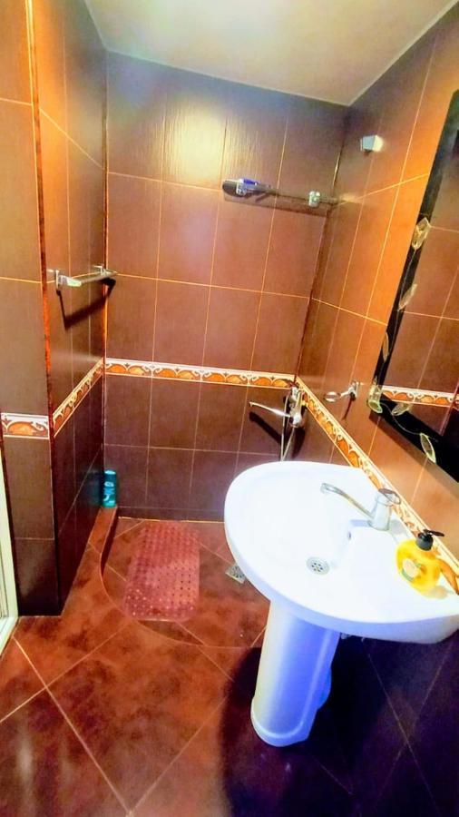 Nita Apartment Kobuleti ภายนอก รูปภาพ