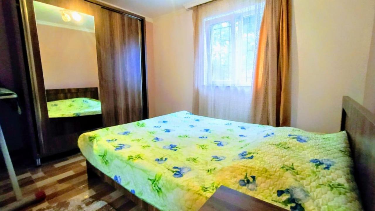 Nita Apartment Kobuleti ภายนอก รูปภาพ