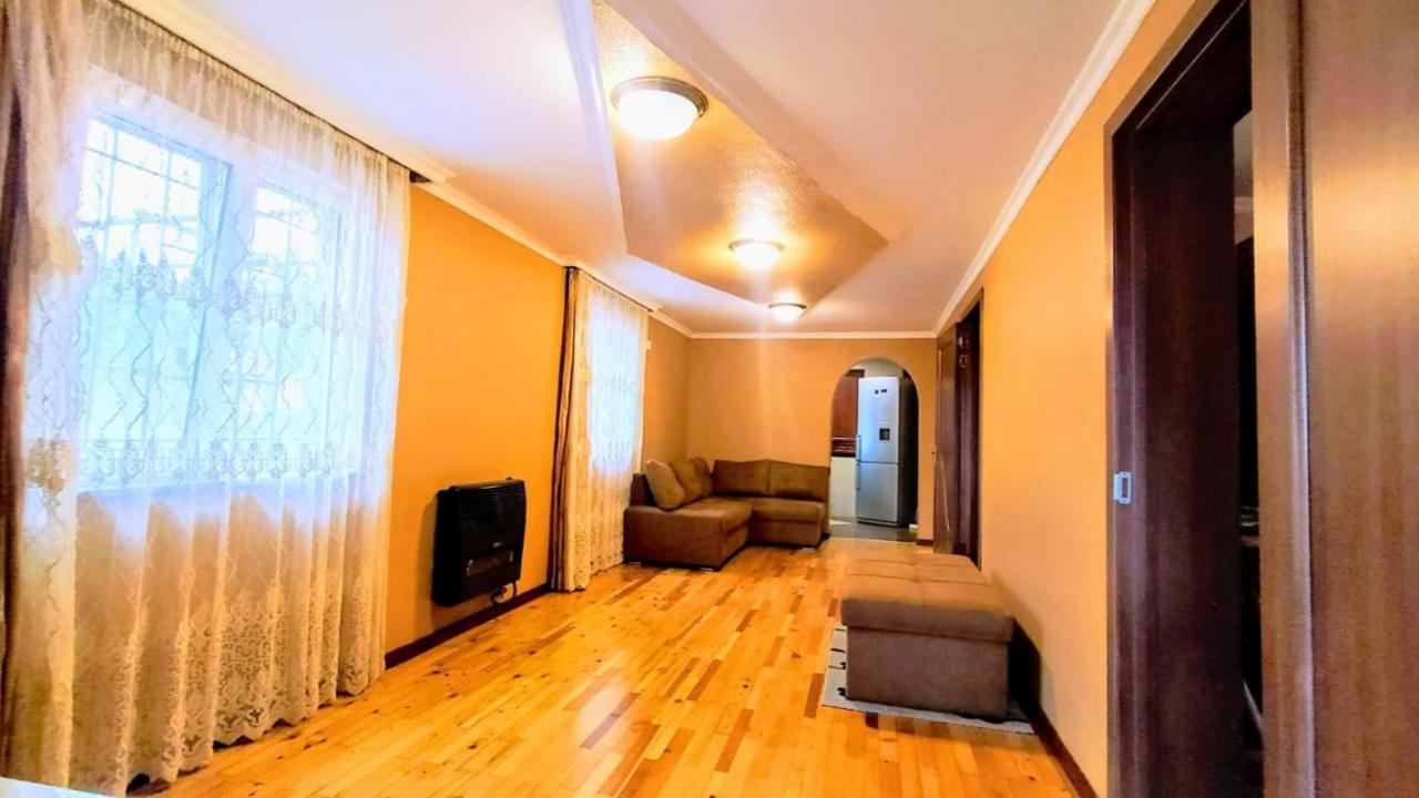 Nita Apartment Kobuleti ภายนอก รูปภาพ